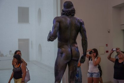 Die Bronzen von Riace im Nationalmuseum von Reggio Calabria.