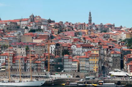 Porto, Blick auf die Altstadt mit dem Torre dos Clérigos
